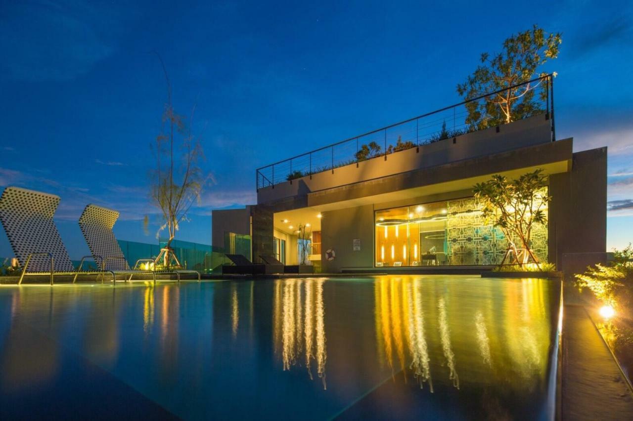 The Astra Chiang Mai Apartment Exterior photo
